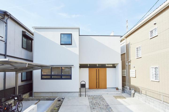 中庭とつながる自由な暮らし