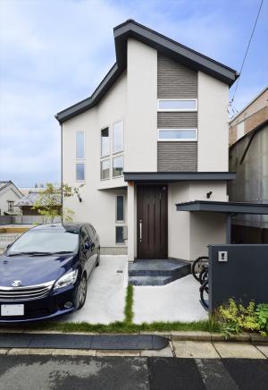 弦巻コートハウス