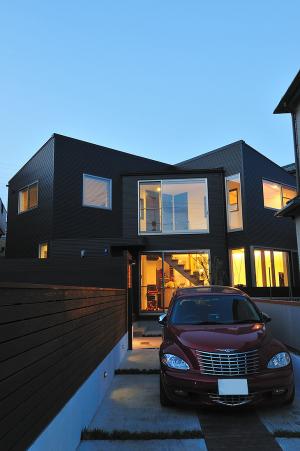 変形地を最大限に活かした家