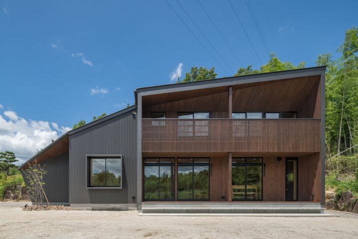 Pegmatite-晶洞の家-