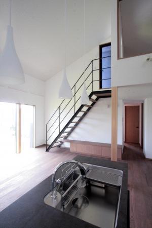 大泉の家 ～ロフトとルーフテラスのある２世帯住宅～