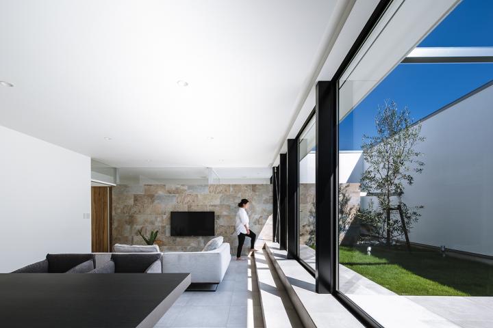 新庄のスクエアコートハウス