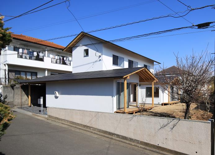 大庭の家