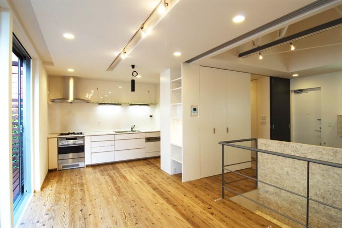 メゾネットリフォーム(光,風がまわる家)