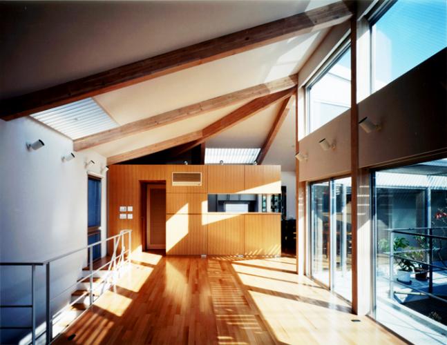 善福寺の家（RC＋木造・都市型コートハウス）