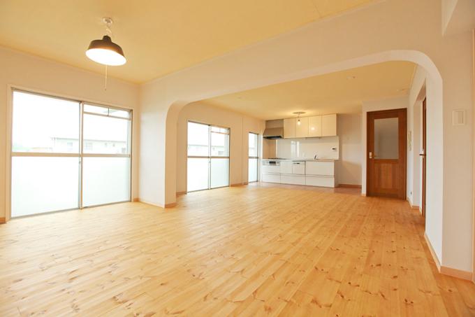 既存要素の味を活かす団地リノベーション