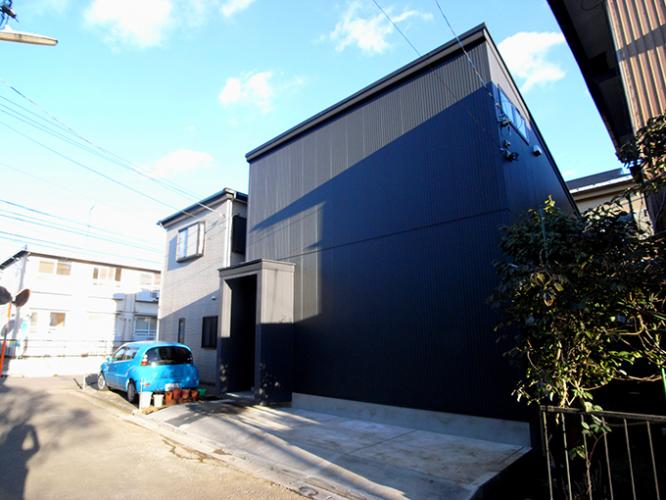 二つの庭と三つのリビング