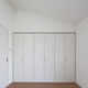 壁一面の大容量クローゼット