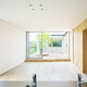 中庭を望むＬＤＫ