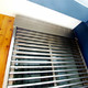 夏の日射を遮るブラインド・シャッター