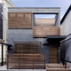 外観・ルーバーとグレーの薄墨左官「光をつかむ家（light fall house）
