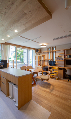 キッチンとダイニングとリビング