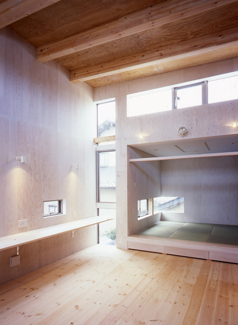 ハイサイドライトでリビングの隅々まで明るく