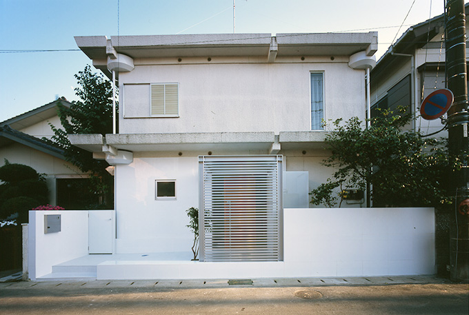 正面からの外観