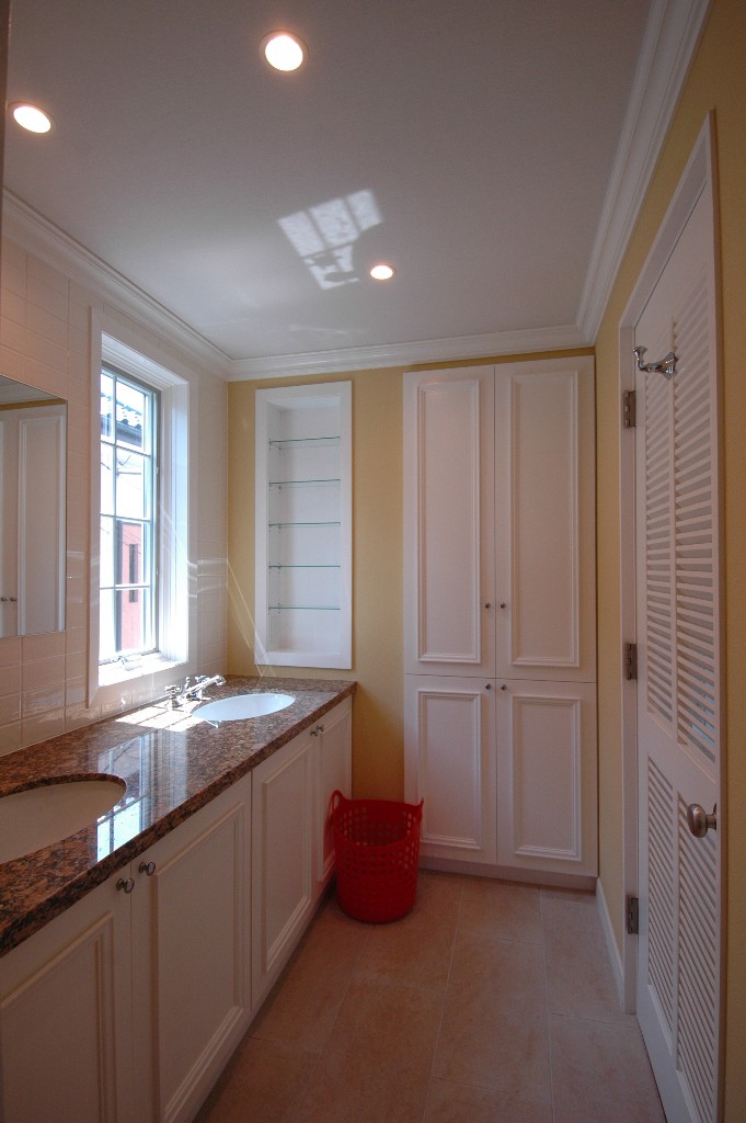 ダブルボウルで広々使いやすいパウダールーム