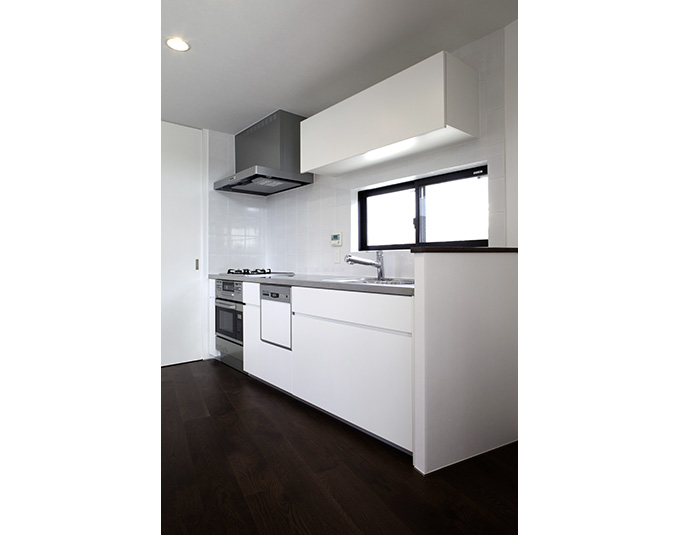 ワークスペースを確保したキッチン