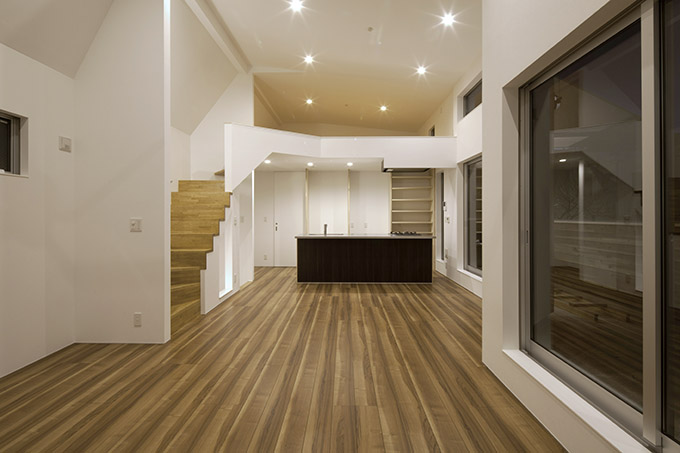 奥行きのある広々としたLDK