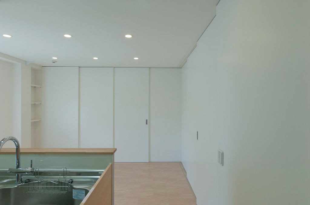 間仕切りを使えば完全な個室になるダイニングキッチン