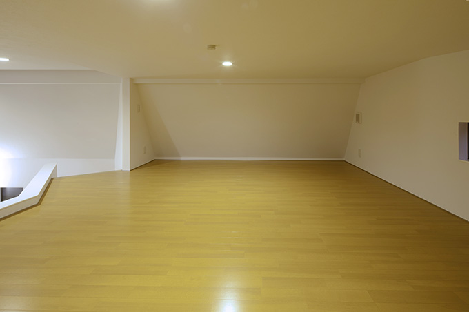 キッチン上のロフトスペース