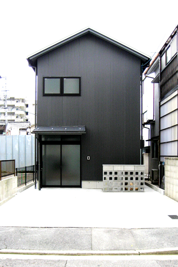 シンプルな切妻屋根