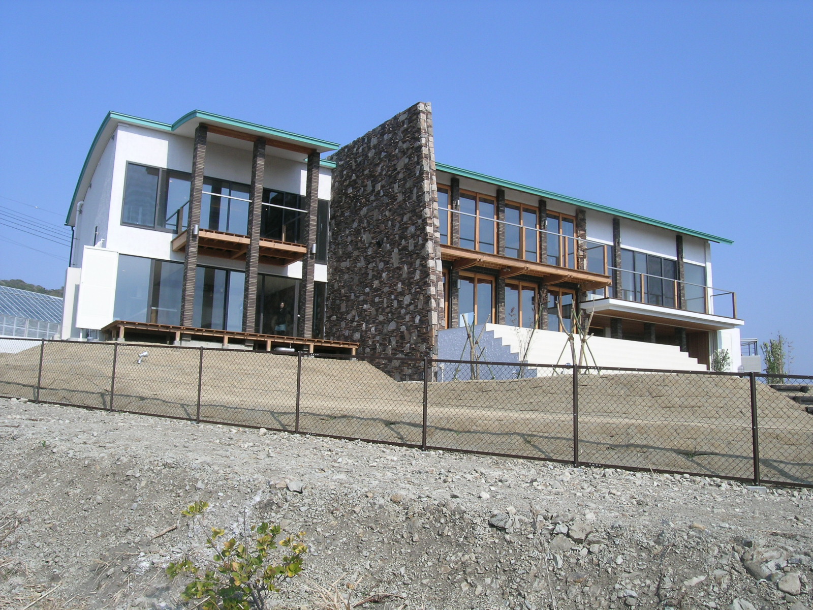 太平洋の雄大な景色を望む建物