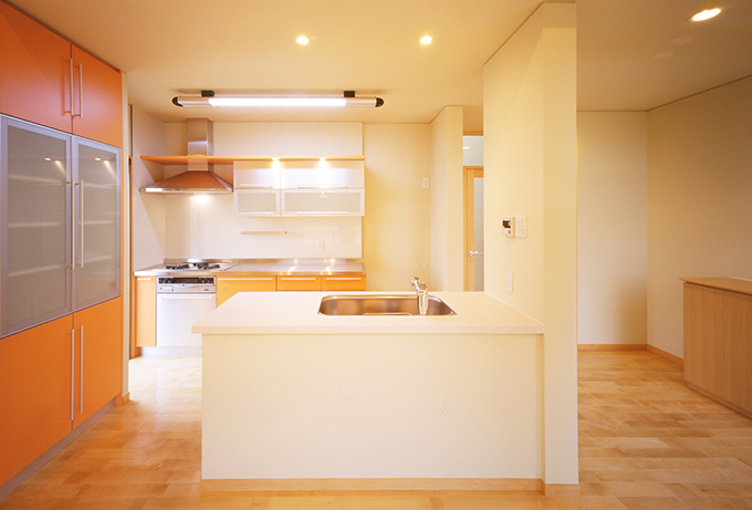 ゆったり動線のキッチンスペース