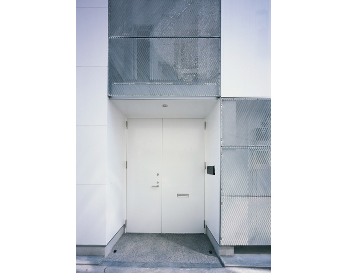 オープンな空間で閉塞感を感じさせない階段スペース