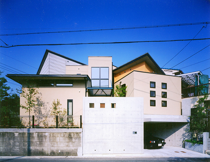 アートモダンな外観