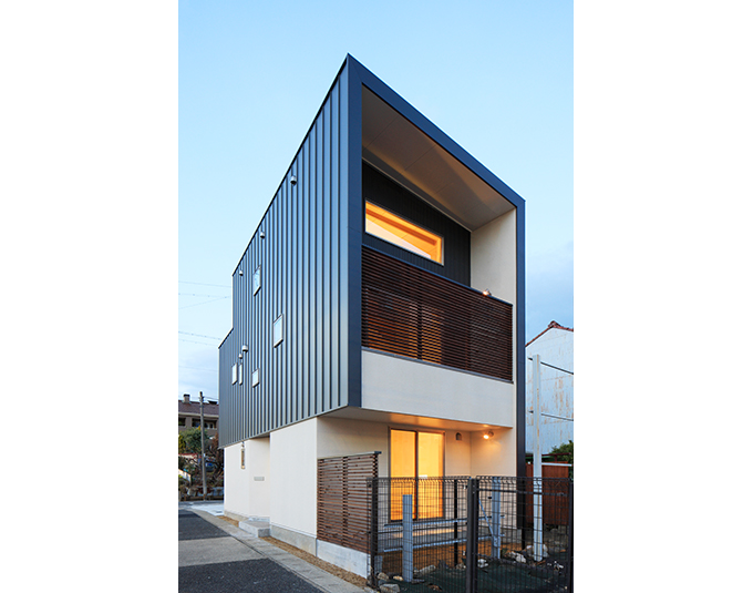 開口部を多く設けた側面から見る外観