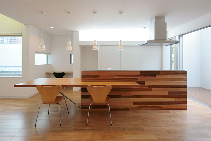 家族が集まるダイニングキッチン