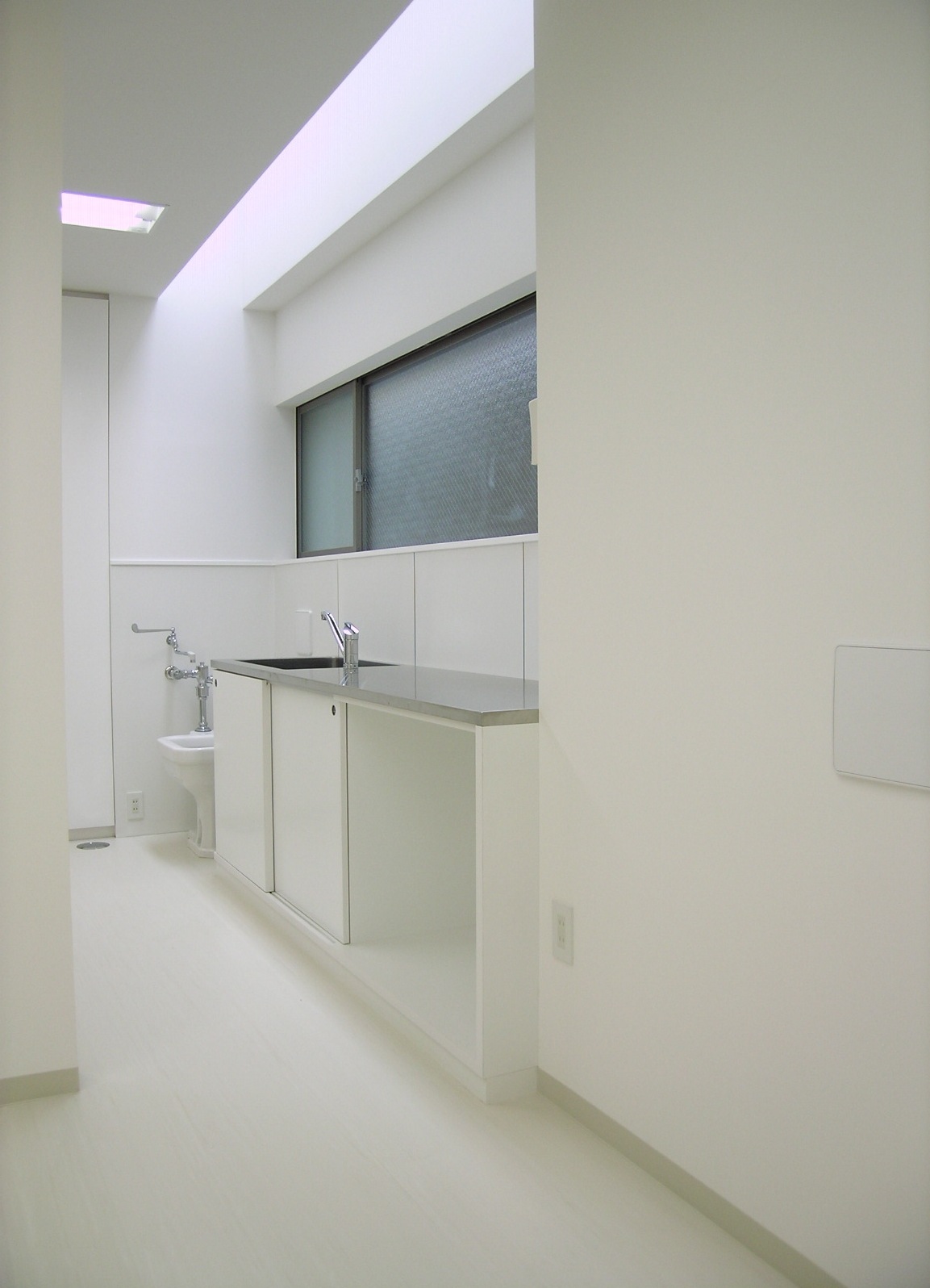 診察室のバックヤードもシンプル