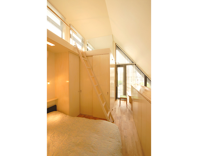 ロフトへのはしごもインテリアの一部