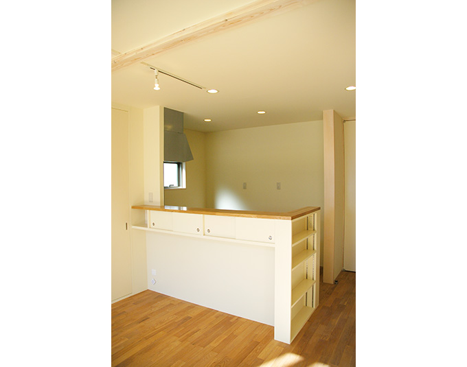 リビングを見渡せるカウンターキッチン