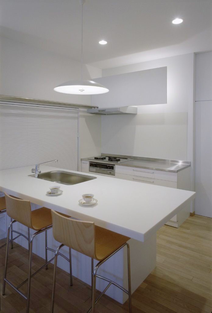 コンパクトで使い勝手の良いキッチンカウンター