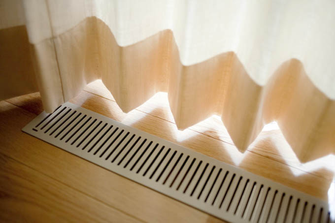 ソーラーシステムの給気口がある室内