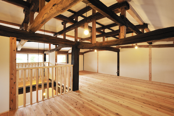 木組みを見せる2