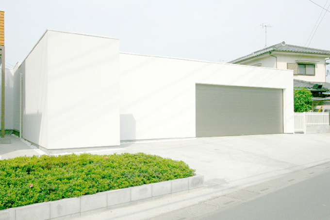 低木の植え込みで季節を感じる