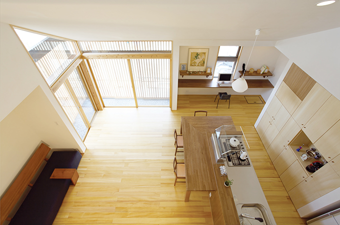 「キッチンが家の中心」な太宰府の家の茶の間スタイルのリビング