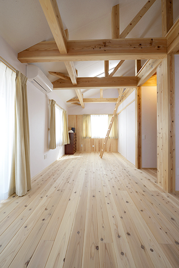 子供部屋と小屋裏空間