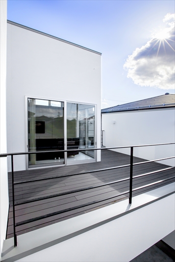 開放感のあるバルコニー