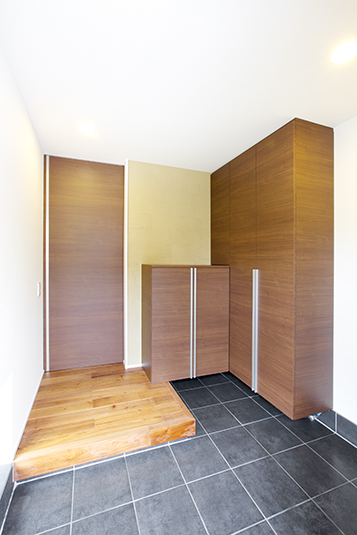 1つの部屋のような玄関ホール