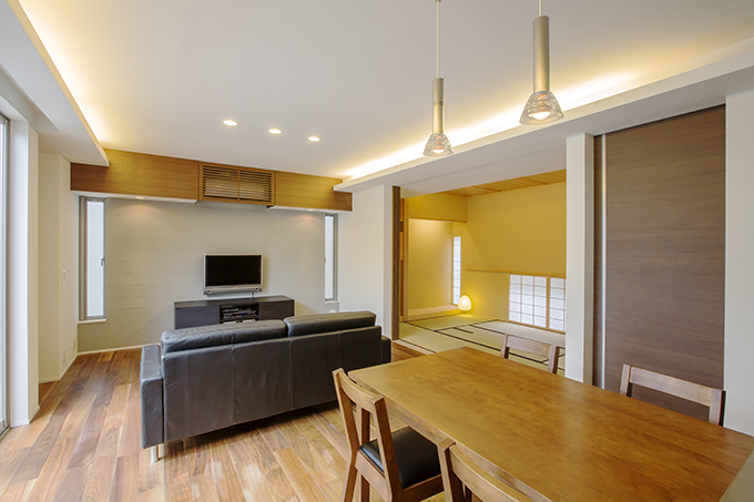 間仕切りで和室と繋がるldk Fevecasa フェブカーサ