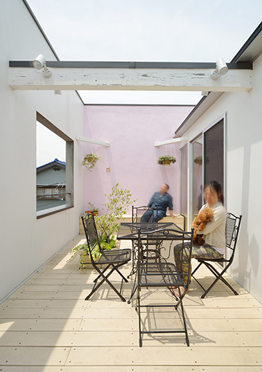 開放的なプライベートバルコニー