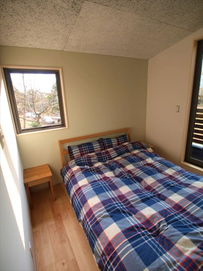 アクセントウォールを作った寝室