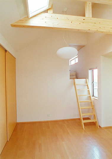 ロフトベットのある寝室