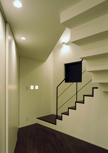 階段もスタイリッシュに