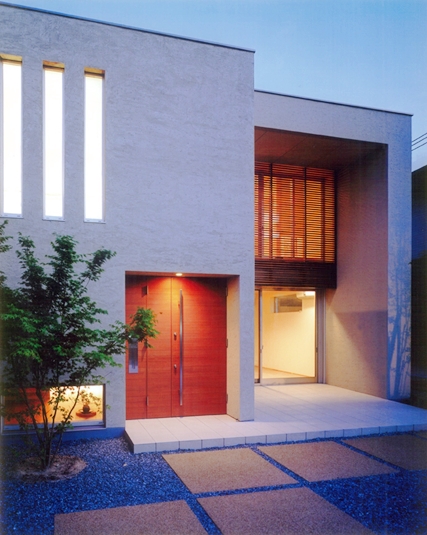 幸せな灯りがこぼれる夕景