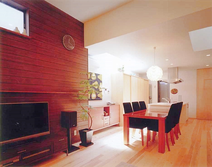 ハイサイドライトと吹き抜けで明るいリビング