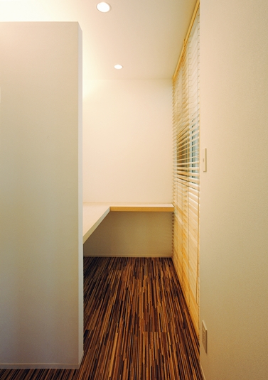 床材を変えアクセントを