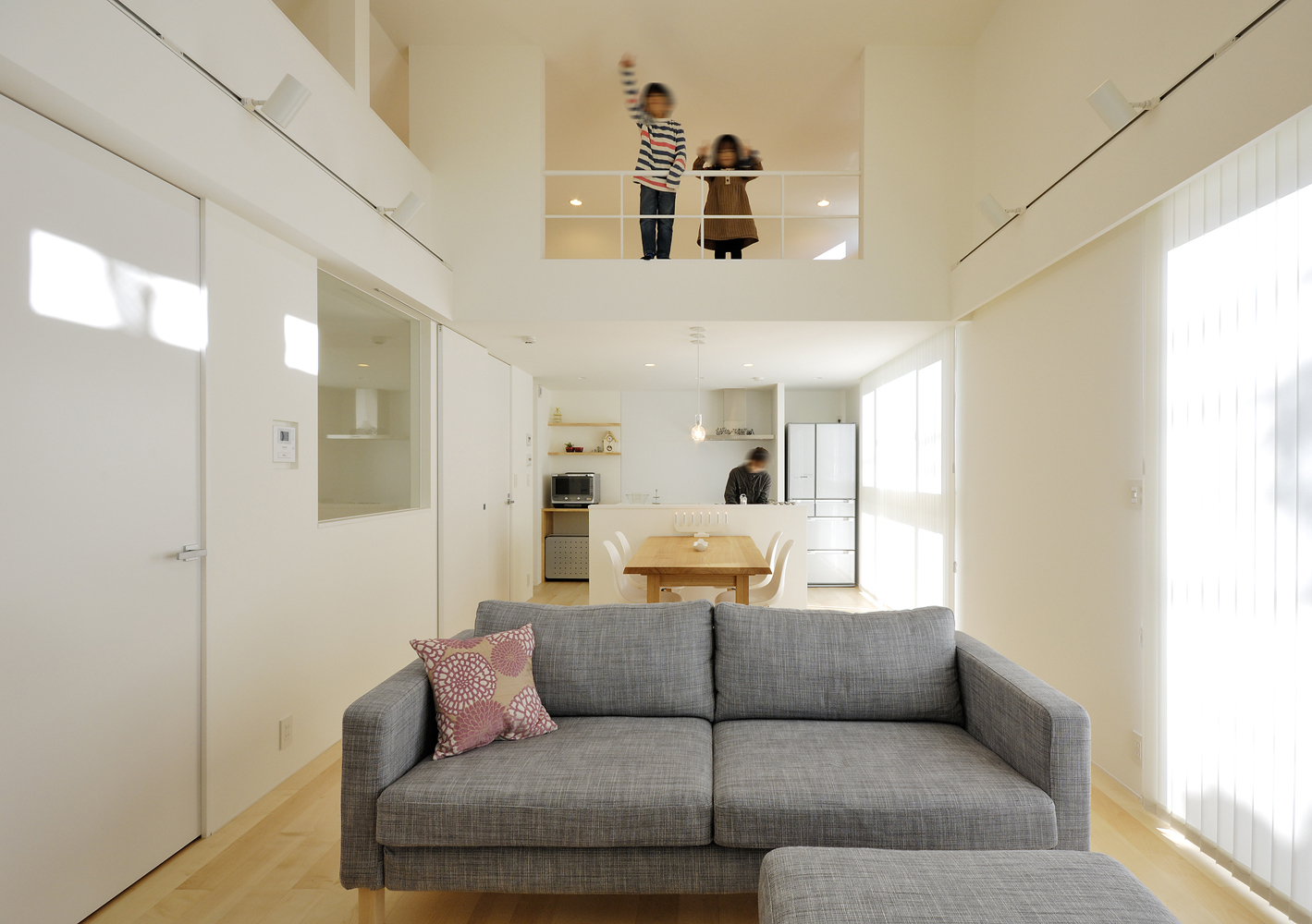光が満ち溢れ、いつも家族が集まり愉しく住まうべく作られたＬＤＫ